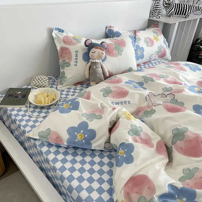 Pretty Pink Strawberry Flower Bedding Set Cute Duvet Cover Flat Sheet with Pillowcases Twin Full Size Bed Linen for Kids Girlsxj241015