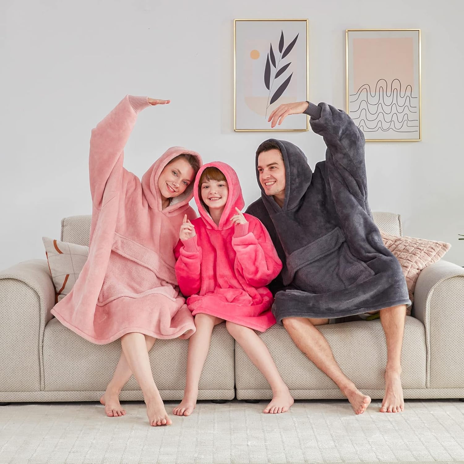 Wearable Blanket Hoodie, Oversized Sherpa Blanket Sweatshirt with Hood Pocket and Sleeves, Super Soft Warm Plush Hooded Blanket for Kids and Girls, One Size Fits All (Pink)